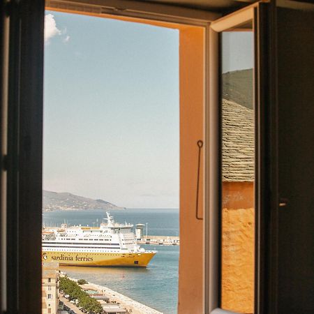 Ferienwohnung Casa Mantinum Au Coeur De La Citadelle Bastia  Exterior foto
